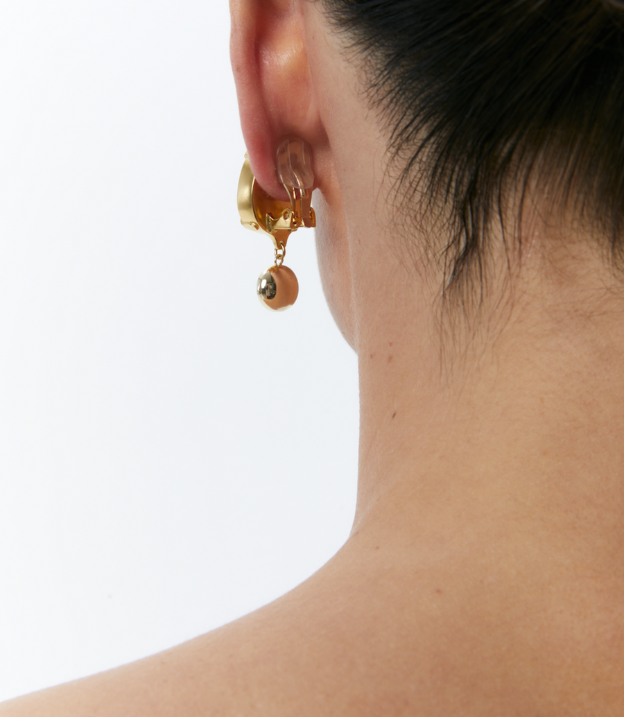 Radiance Clip Earrings in gold