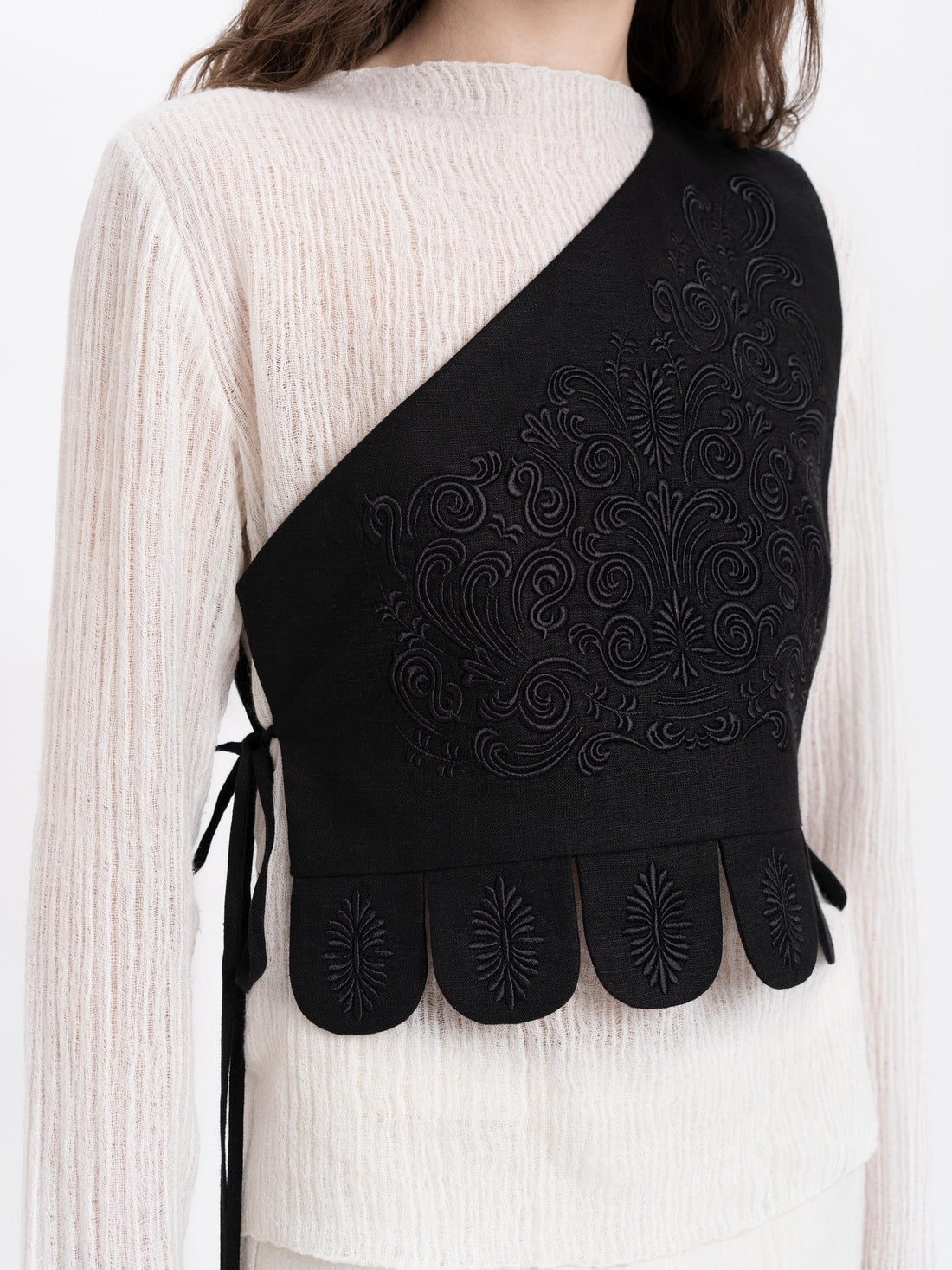 Osiayna Vest