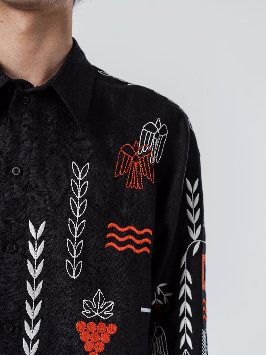 Slovo Vyshyvanka Shirt in black
