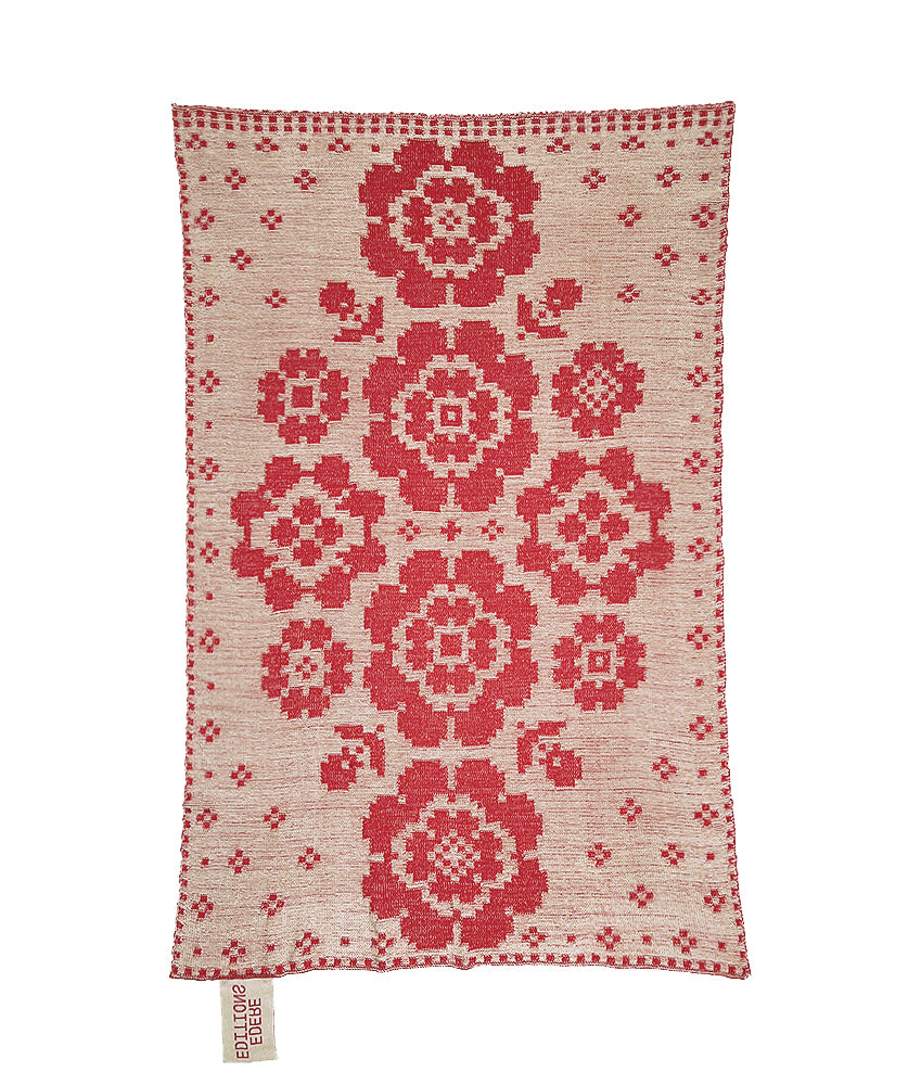 Blanket with birds and flowers in rust